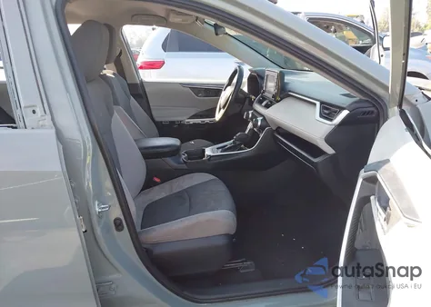 2021 Toyota Rav4 Xle z USA, uszkodzony, nr VIN 2T3W1RFV9MW115888